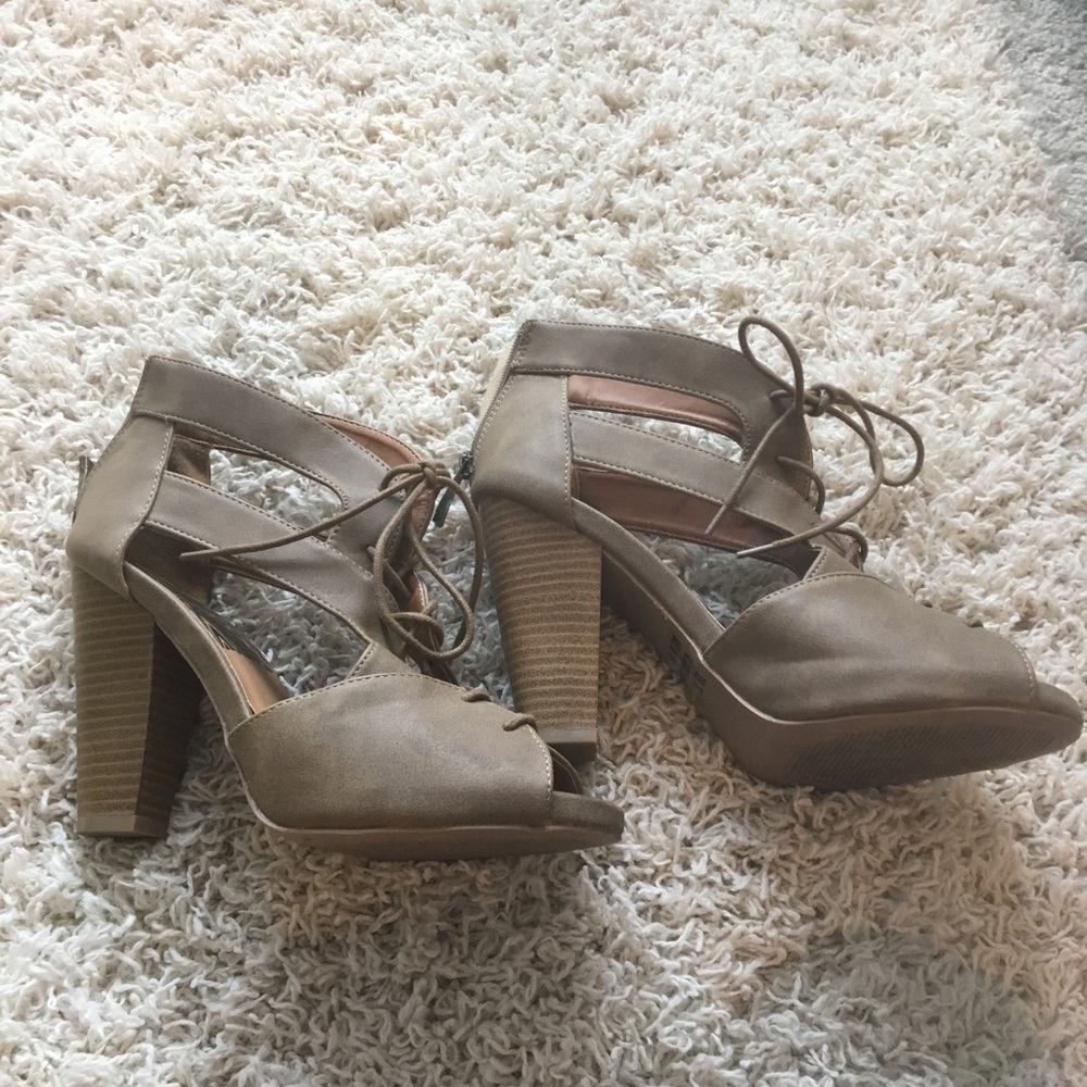 Qupid Charlotte Russe Heels